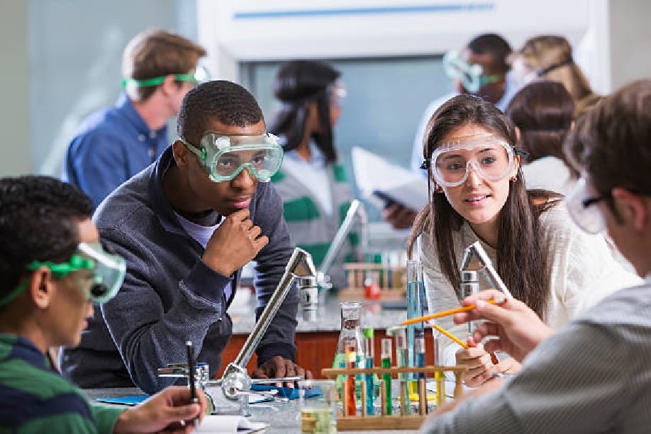 Boost Your Grades with O-Level Pure Chemistry Tuition – Online & Personalized